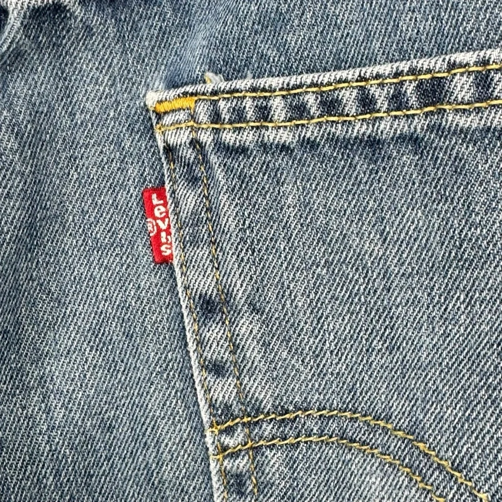 Men’s Levi’s Size 38 x 30 Blue 100% Cotton 550 Jeans